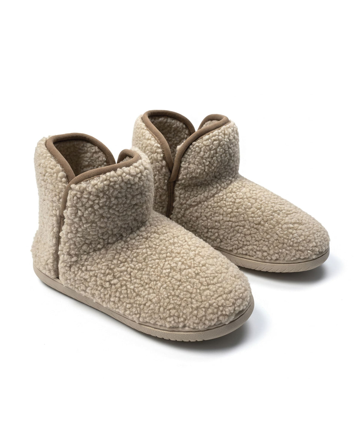 Bota de invierno de borreguillo camel con suela antideslizante