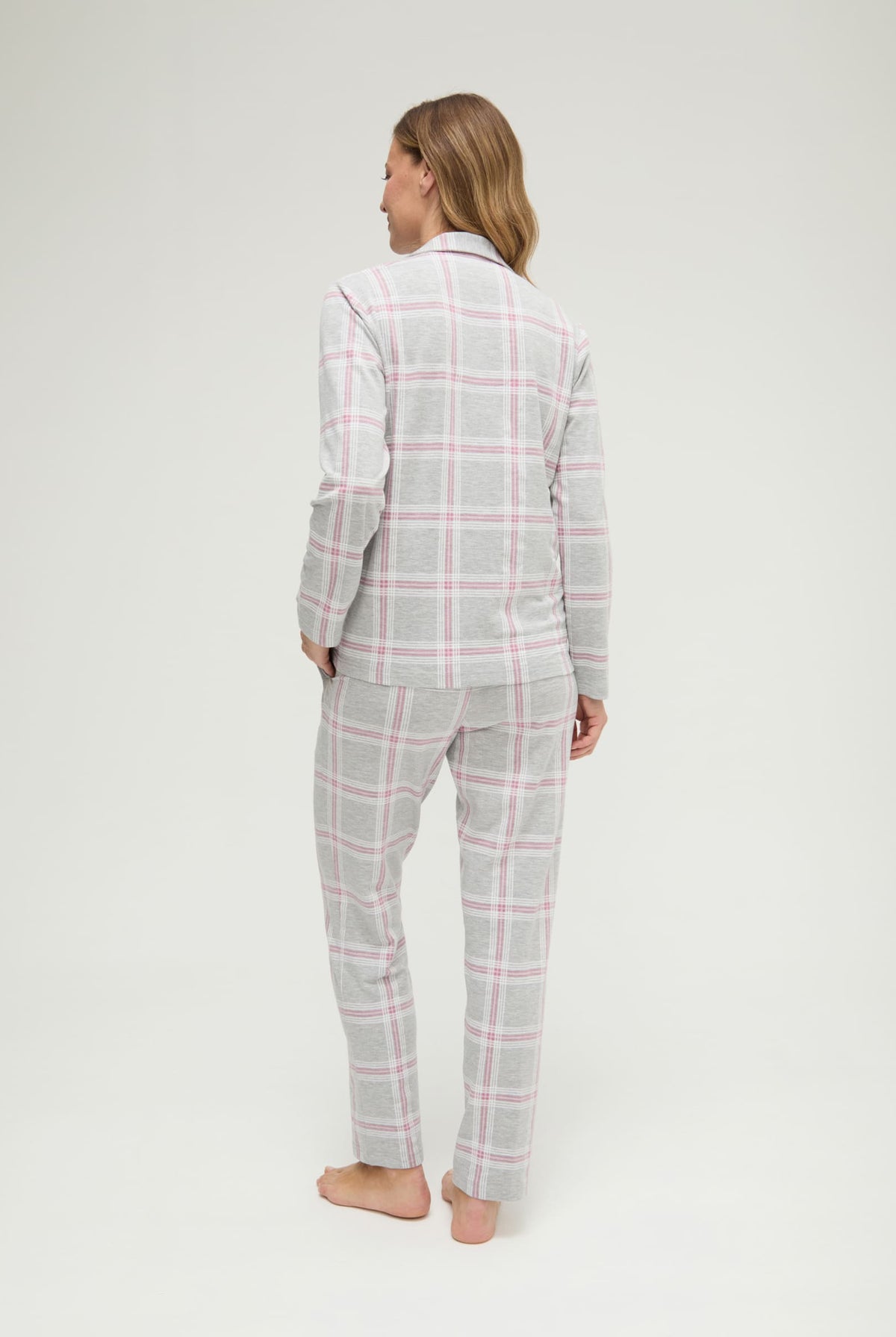 Pijama de invierno manga larga abierto de cuadros malva