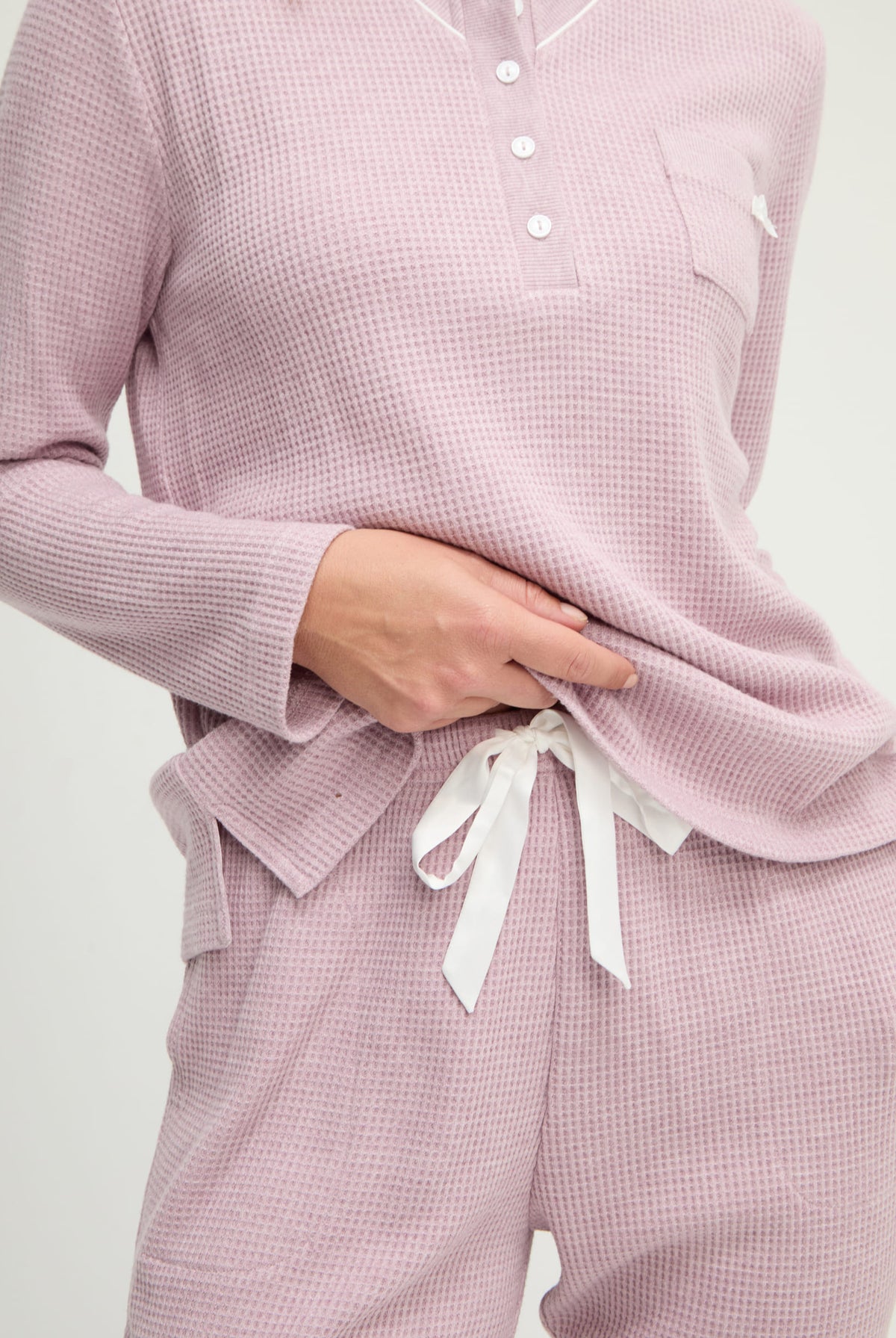 Pijama de invierno manga larga vigoré malva cuello pico de cuadritos