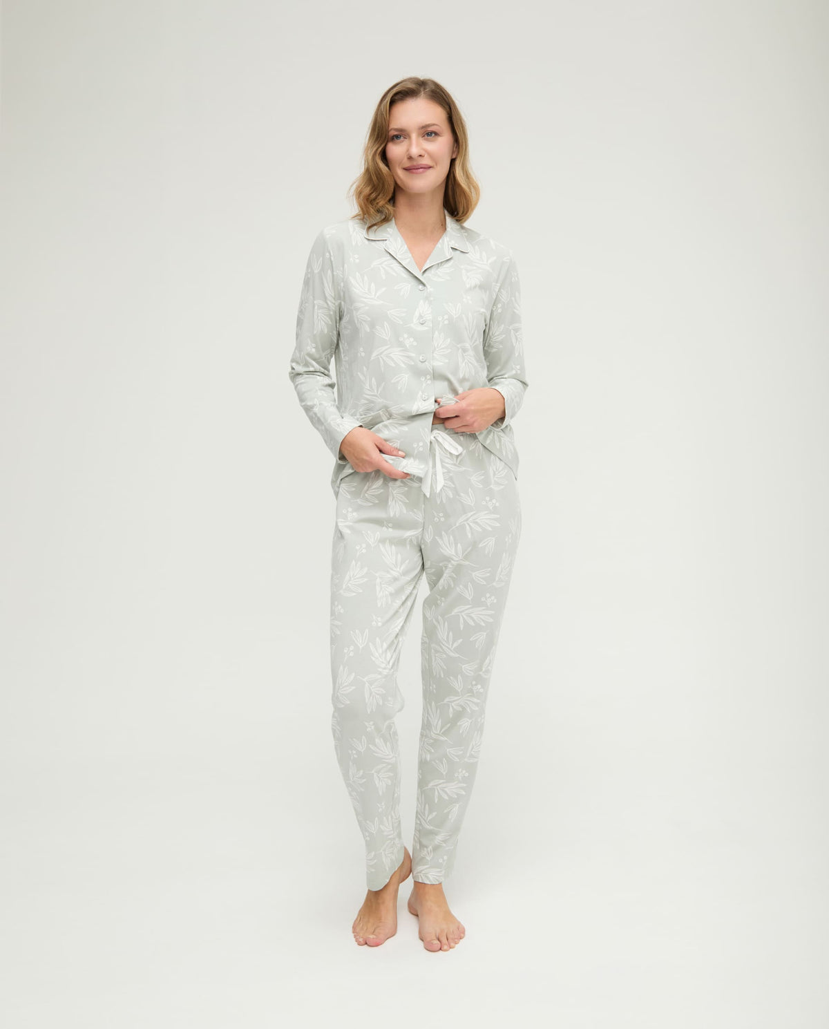 Pijama de invierno manga larga abierto verde de hojas