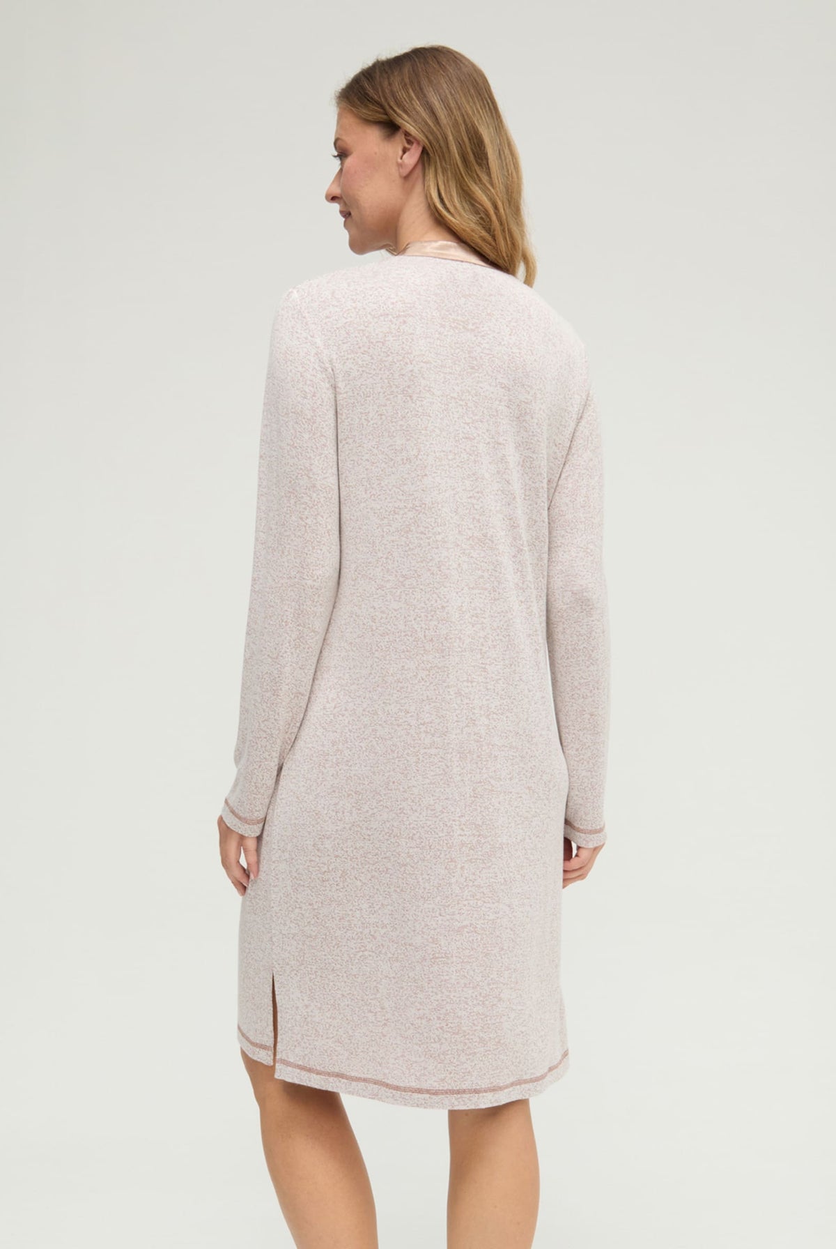 Camisón de invierno manga larga abierto vigoré marrón cuello redondo