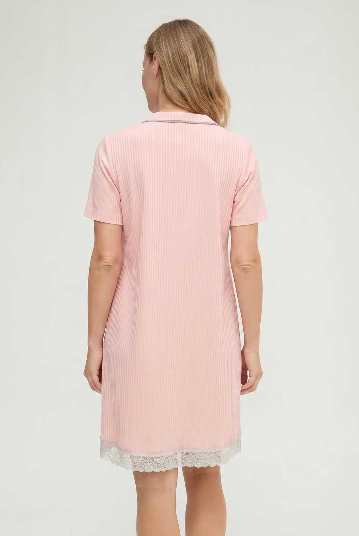 Camisón de invierno manga corta lencero marfil con puntilla