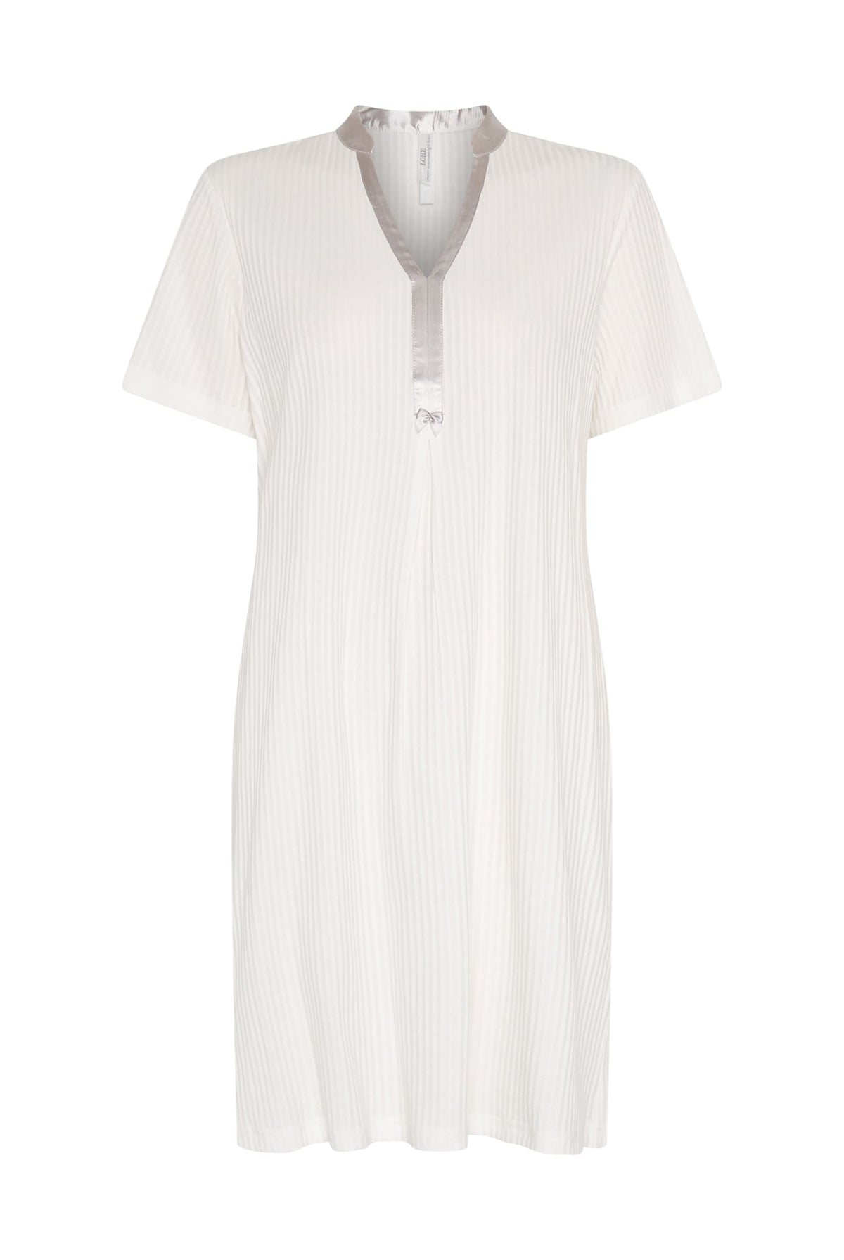 Camisón de invierno manga corta lencero de raso marfil