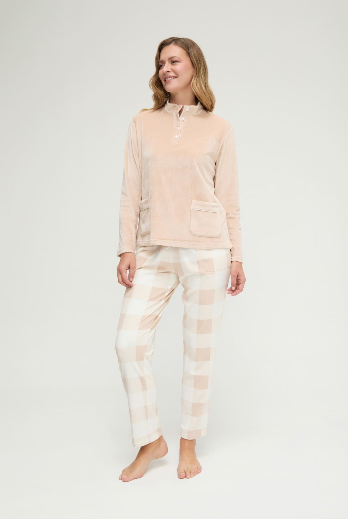 Pijama de invierno manga larga micropolar camel de cuadros
