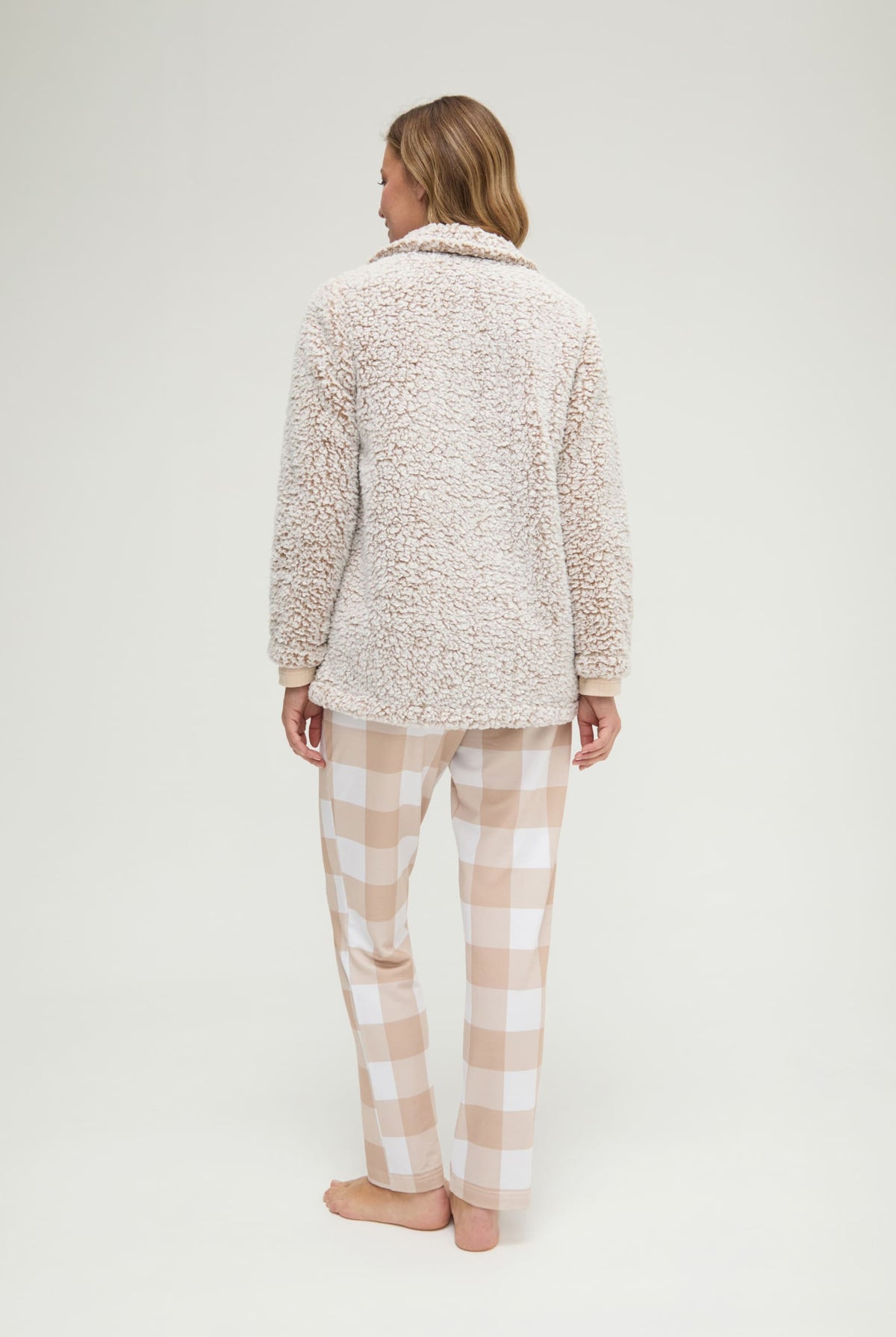 Conjunto pijama y bata de invierno canalé camel de cuadros