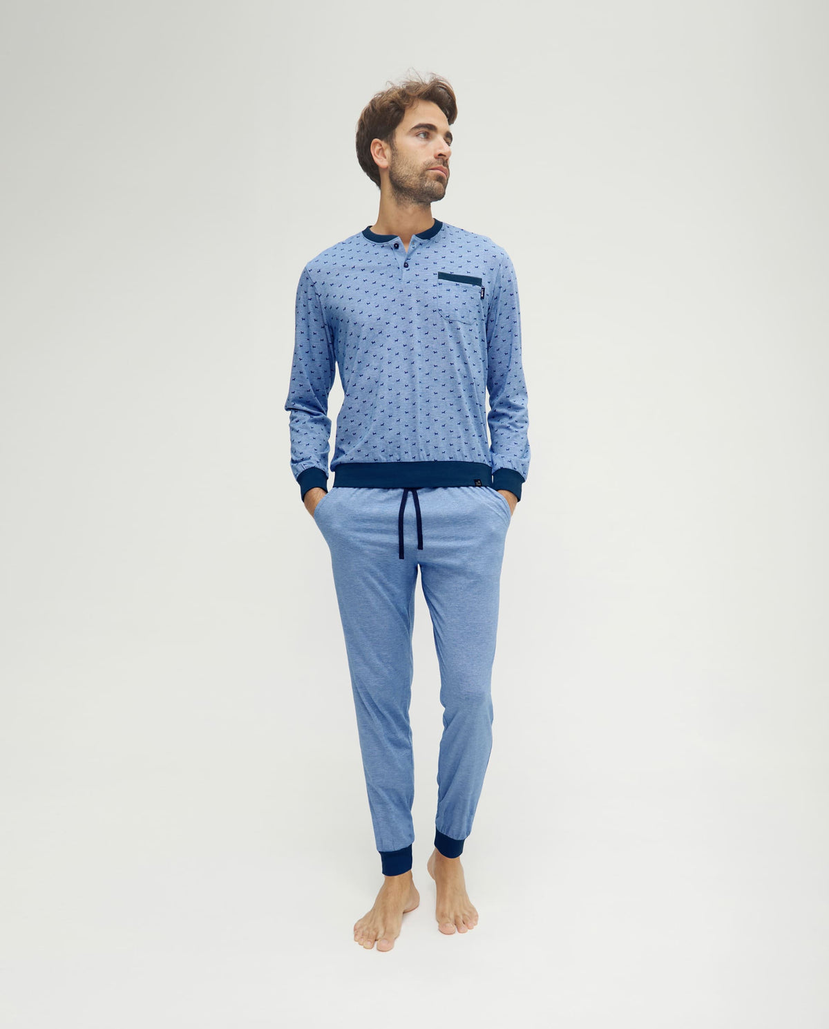 Pijama de hombre de invierno manga larga azul de perritos