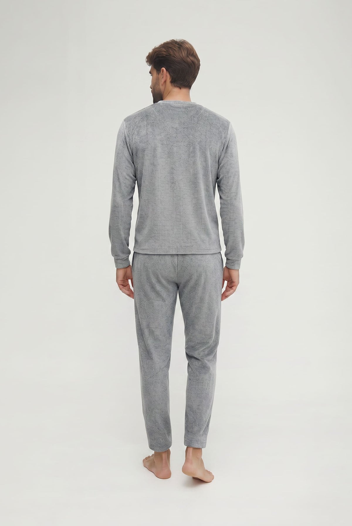 Pijama de hombre de invierno manga larga vigoré gris cuello pico