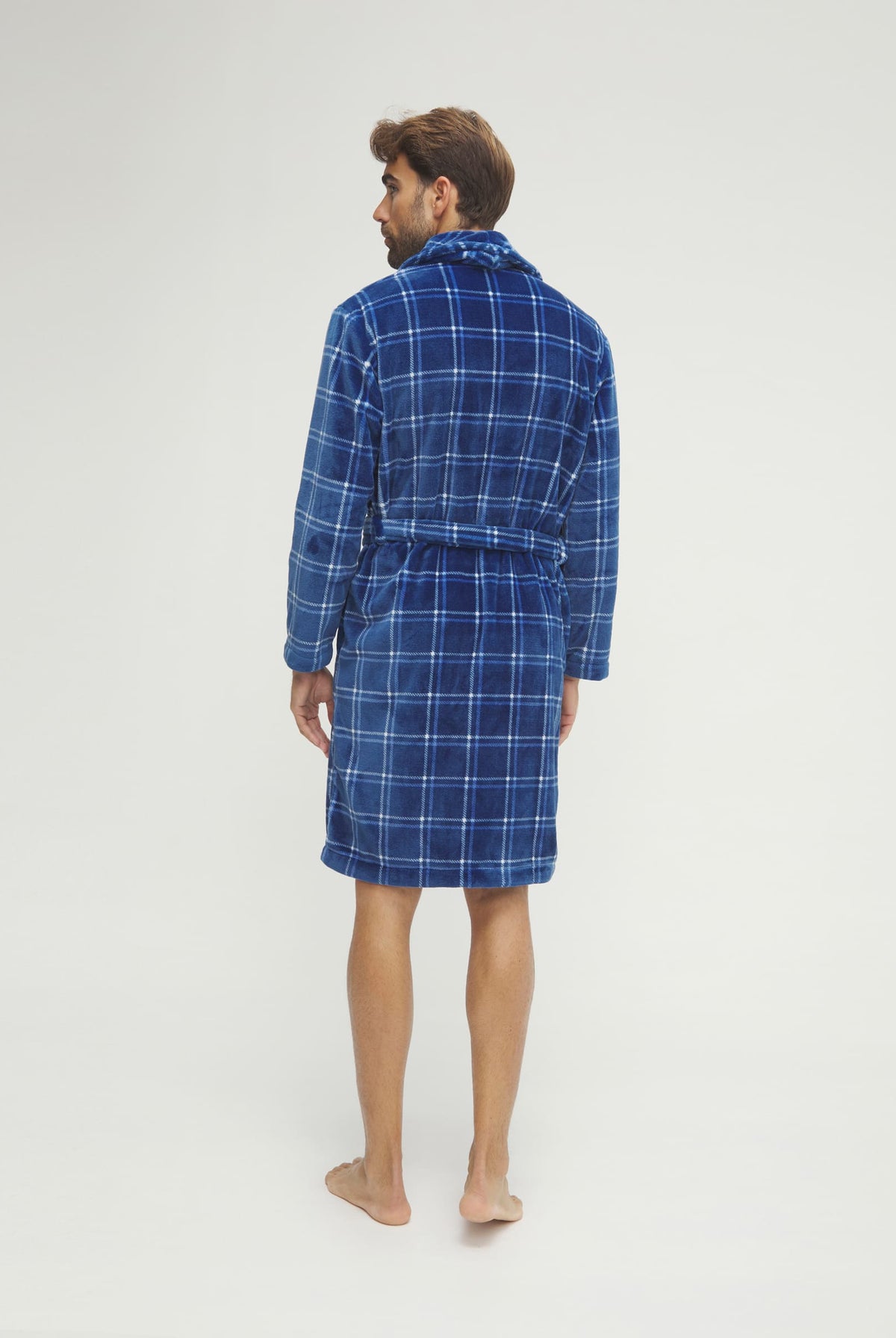 Bata de hombre de invierno azul de cuadros con cinturón