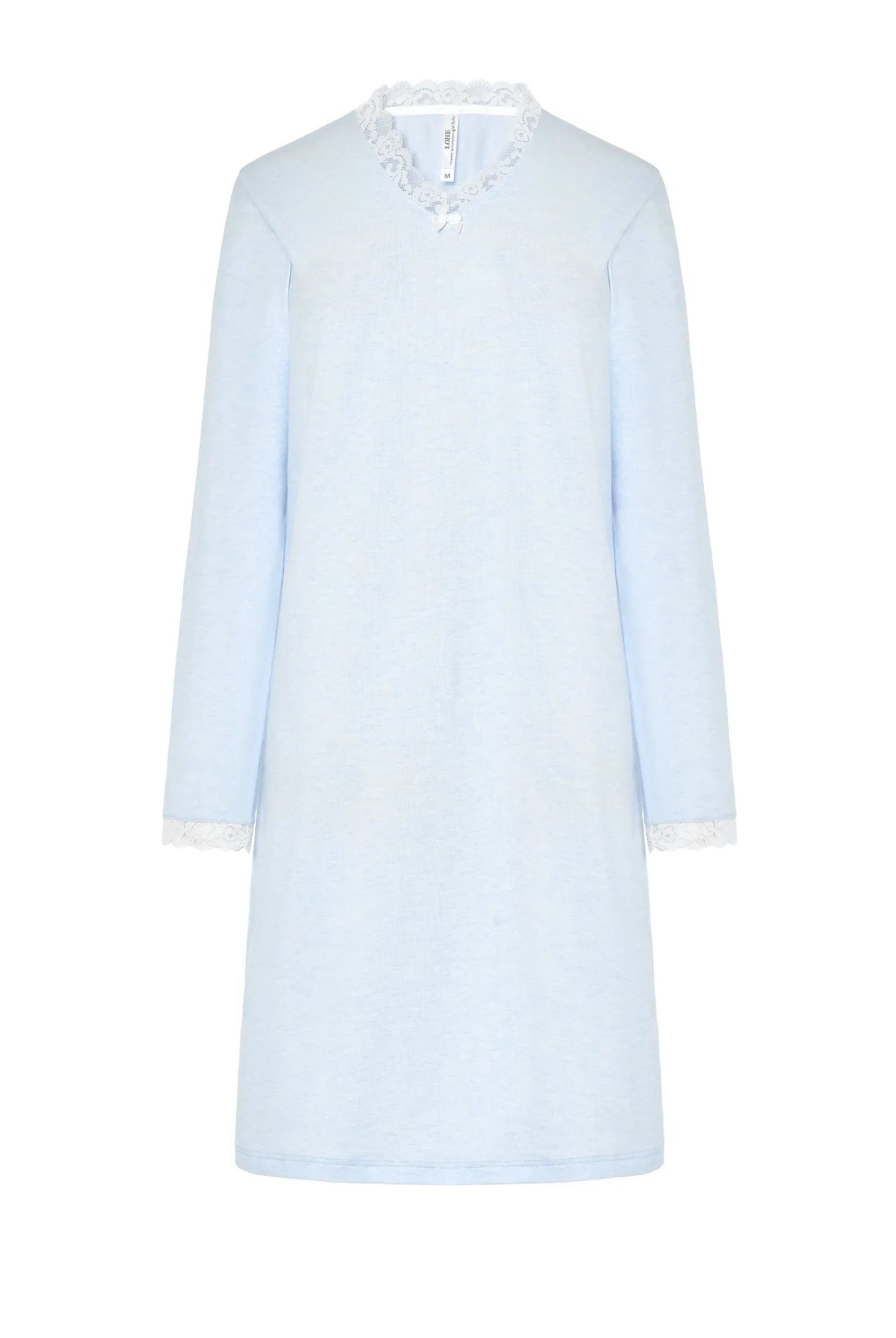 Camisón lencero celeste con encaje, escote en pico y clásica manga larga.