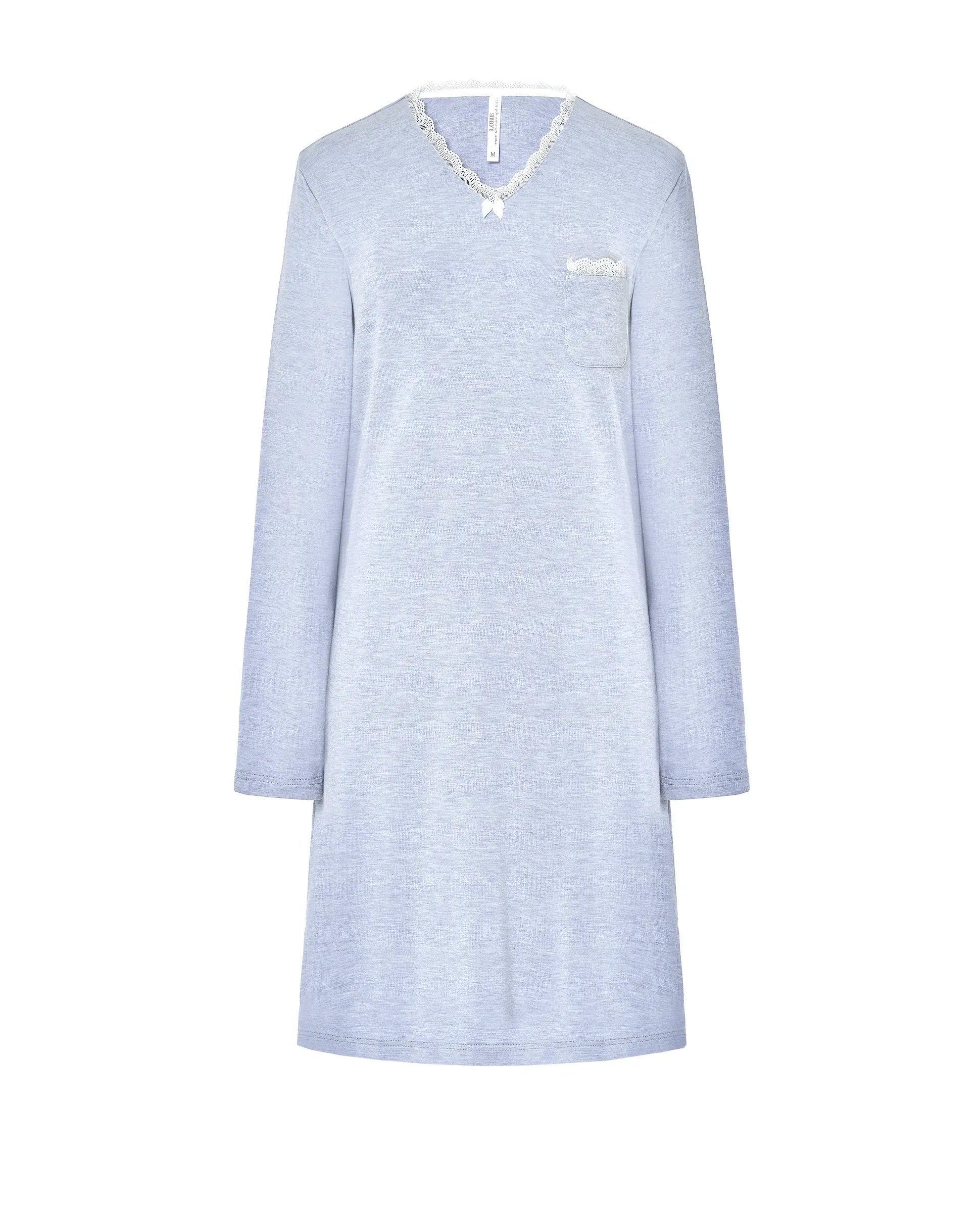 Elegante camisón azul con manga larga, cuello en V de encaje blanco, detalle de lazo y bolsillo en el pecho