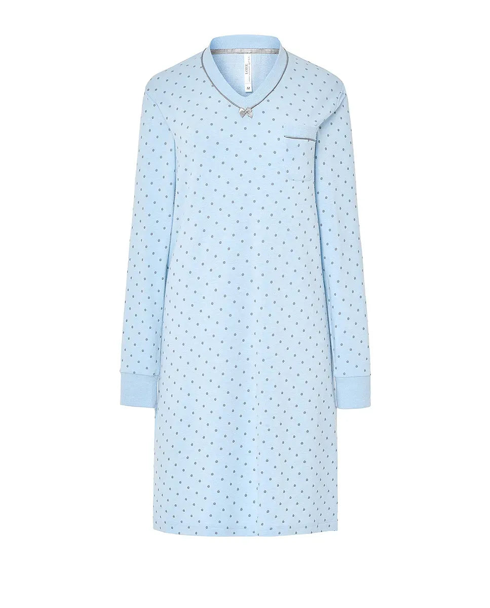 Camisón celeste manga larga en tejido vigoré con estampado de pequeños topos grises, escote en pico y puños elásticos