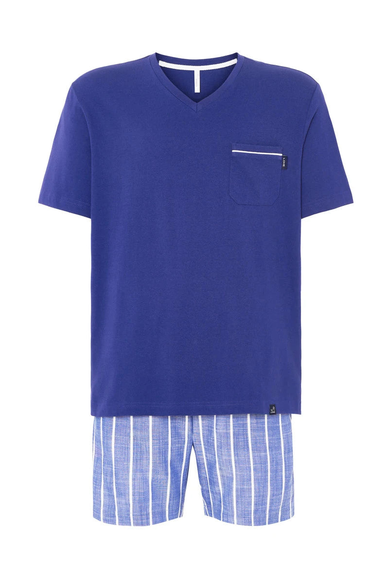Pijama corto de hombre de manga corta con top liso en modal azul y cuello pico y pantalón rayas de punto con bolsillos.