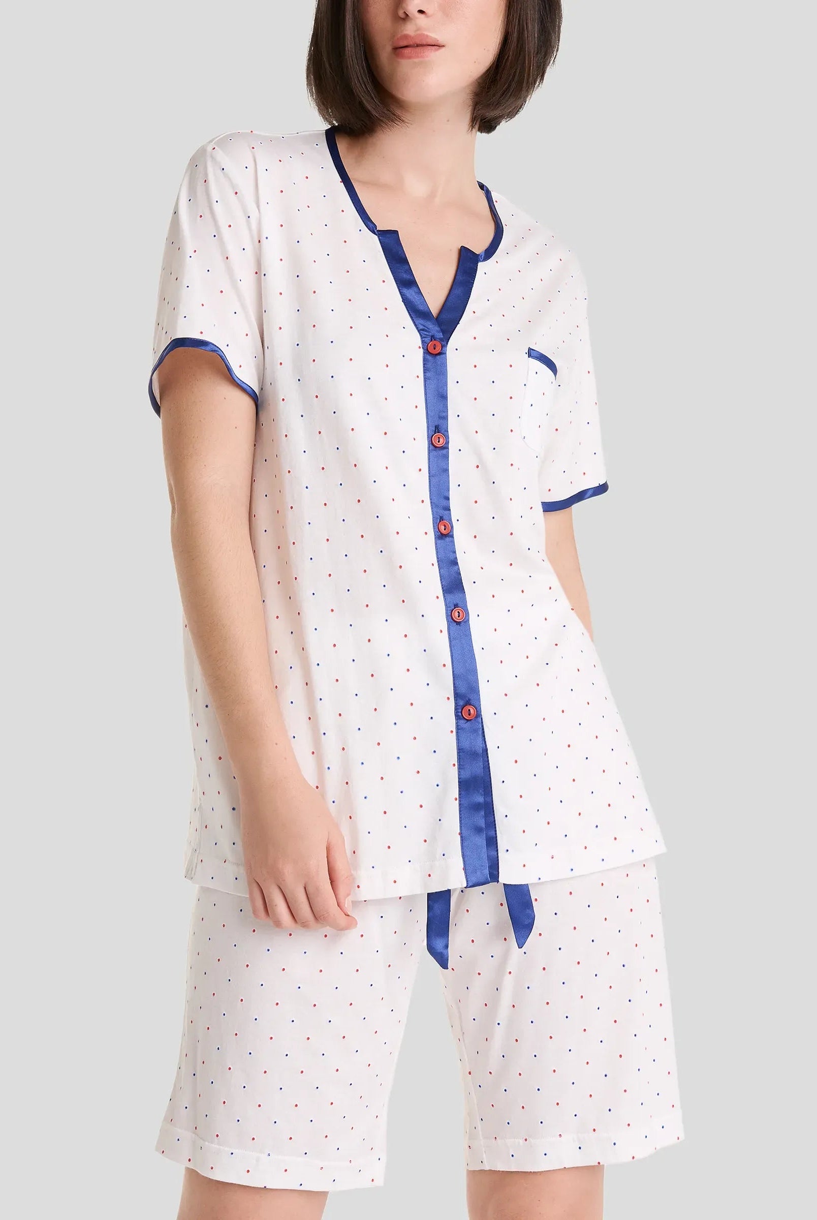 Pijama de mujer corto para verano chaqueta abierta a topitos