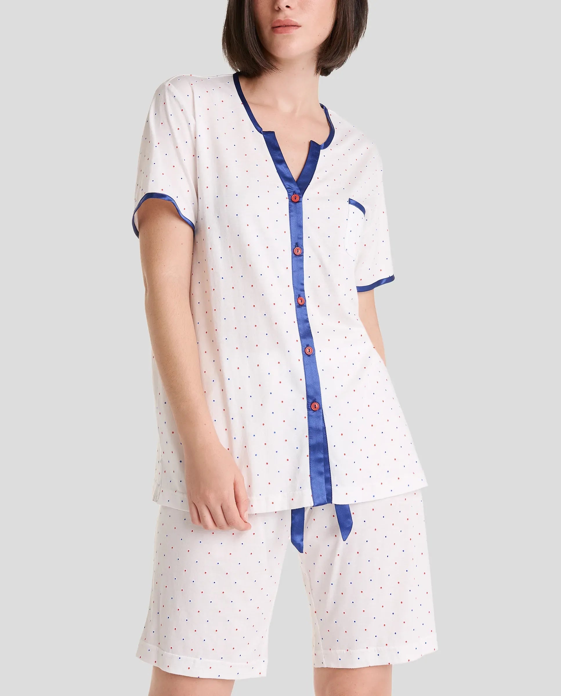 Pijama de mujer corto para verano chaqueta abierta a topitos
