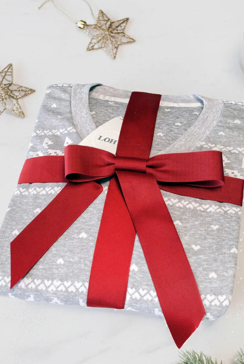 Este pijama se entrega en caja presentado con un lazo interior