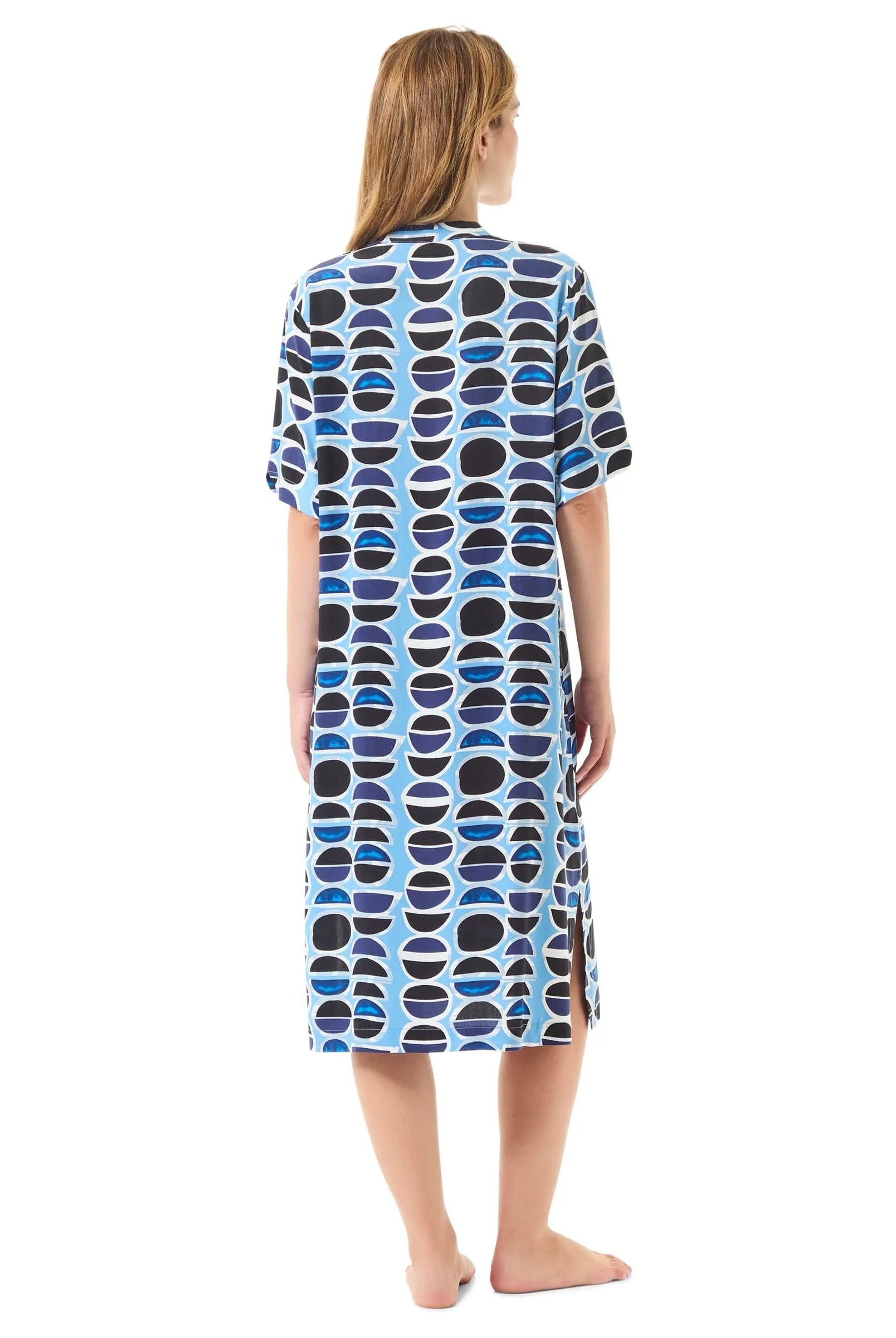 Vestido corto de verano marino de manga corta y cuello pico