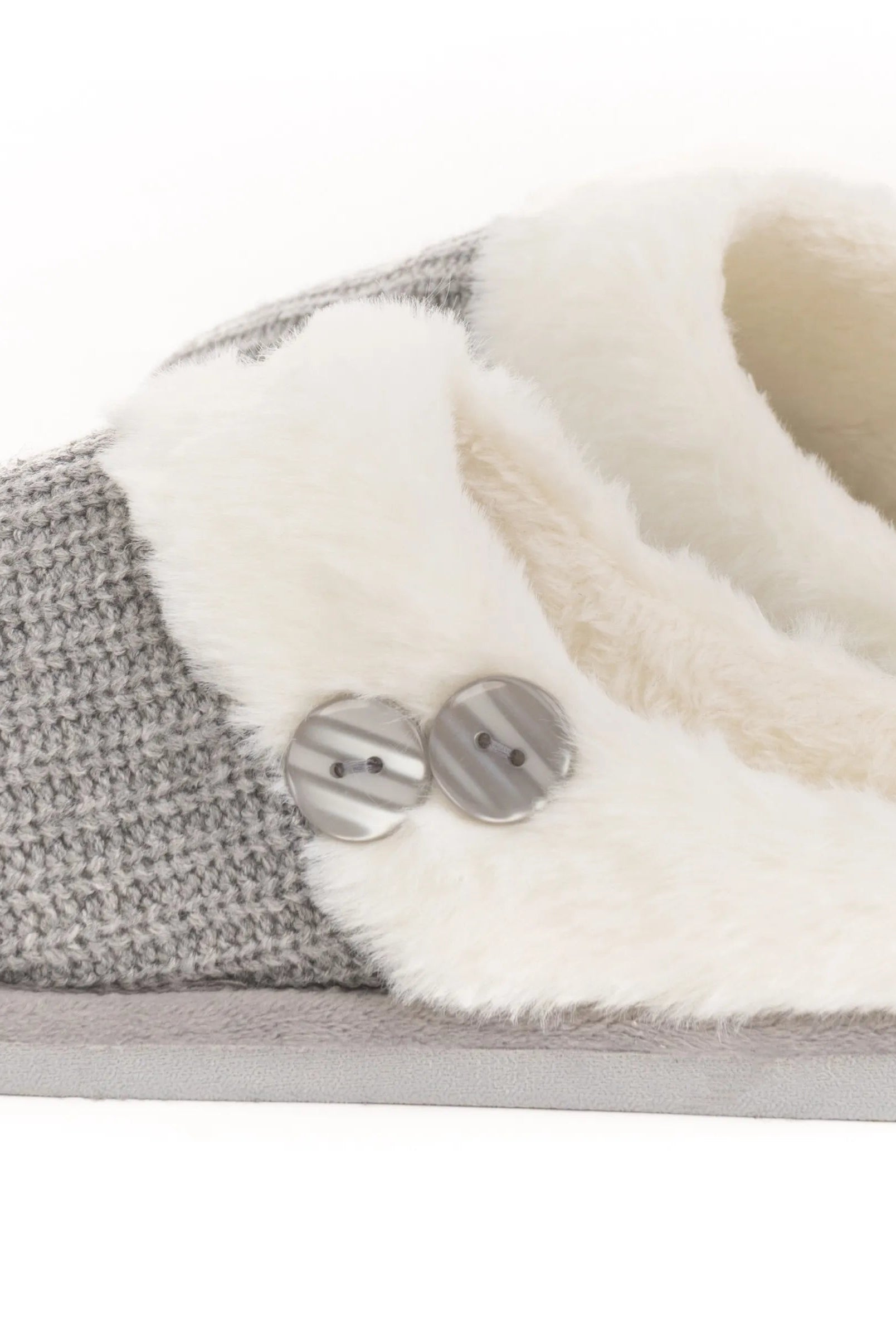 Zapatillas de mujer abiertas borreguillo