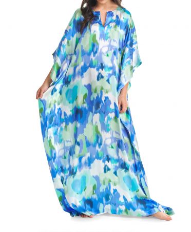 Natural silk kaftan with round neckline and elbow-length butterfly sleeves.