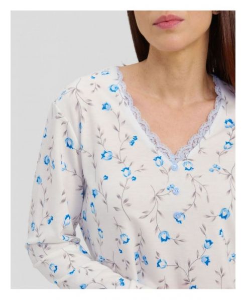 V-neck detail with lace trim on women's winter pyjamas with light blue flowers