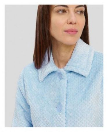 Women's light blue buttoned smock collar detail