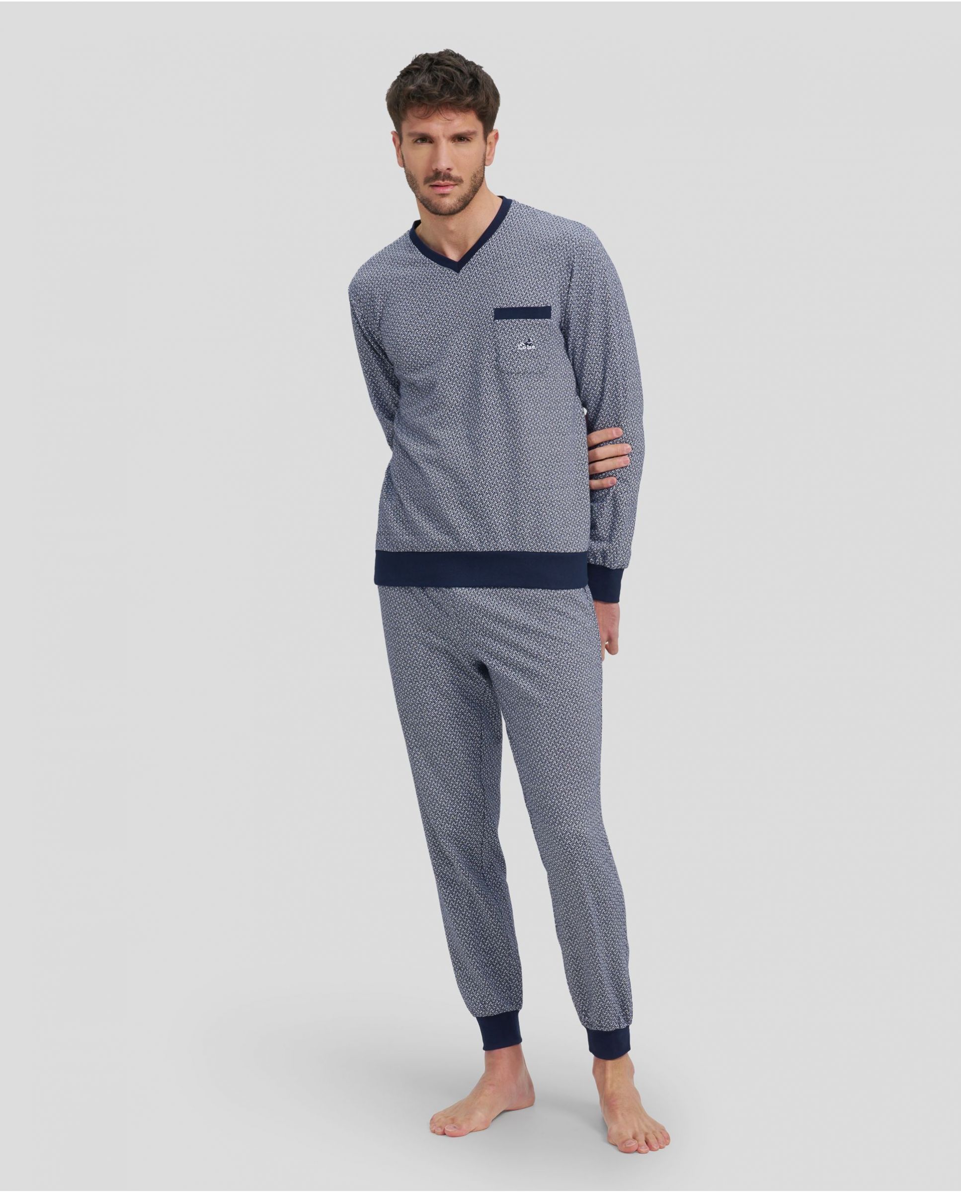 Men's Winter long pyjamas with grey jacquard V-neck and cuffs