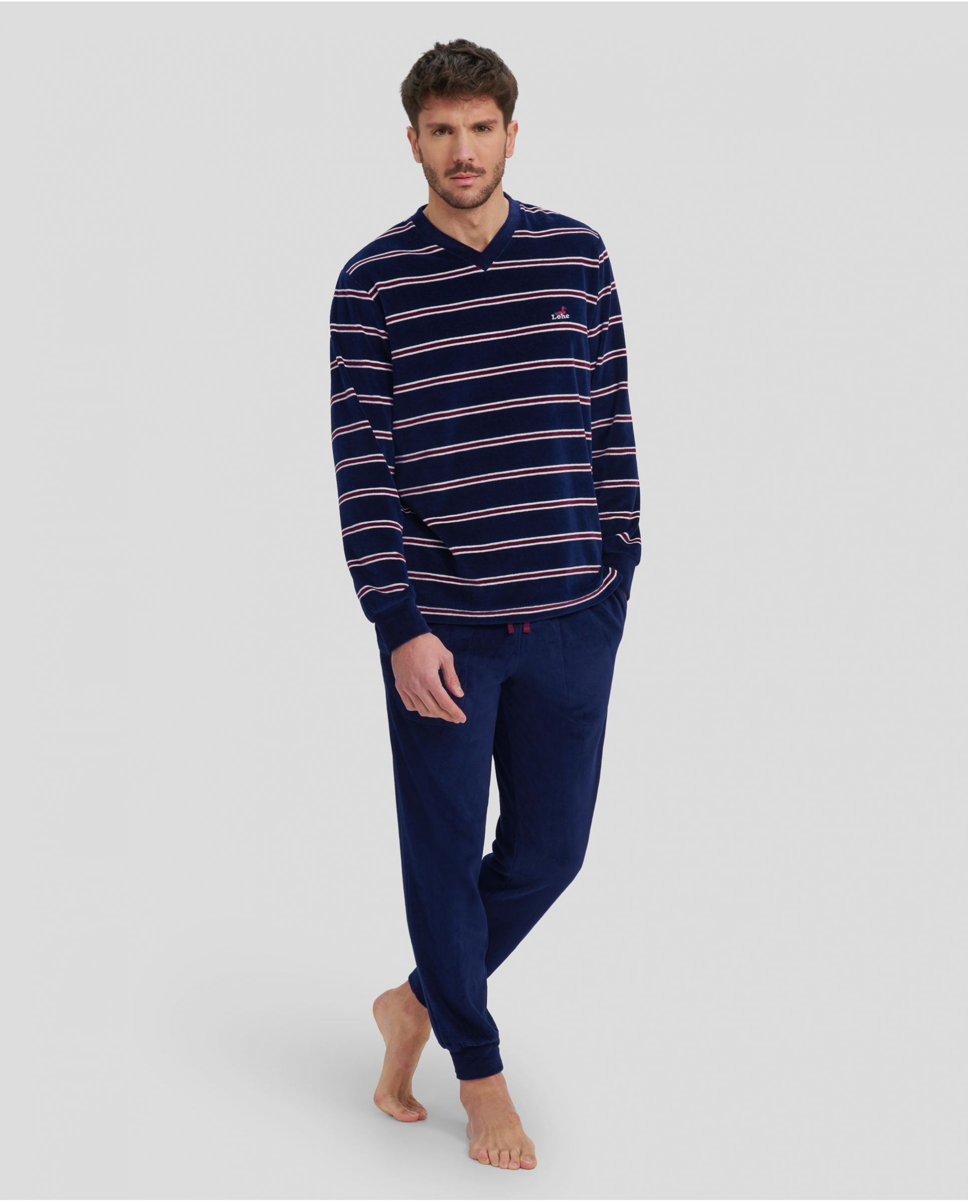 Men's long-sleeved pyjamas for winter in striped velvet with V-neck collar