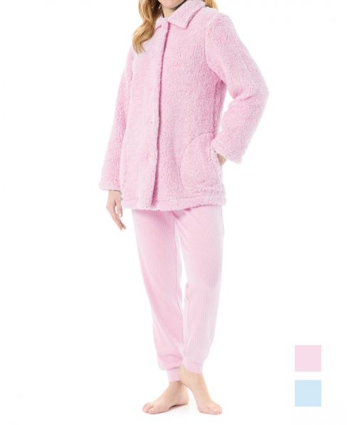 Woman in pink short winter coat in melange fleece