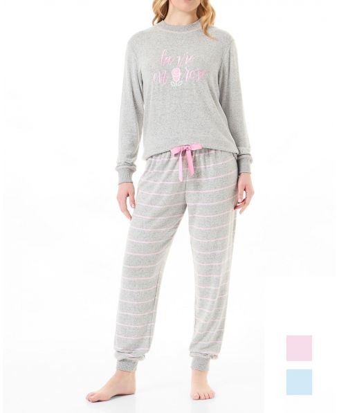 Women's winter pyjamas with long sleeves with cuffs, round neck and long trousers with pink stripes