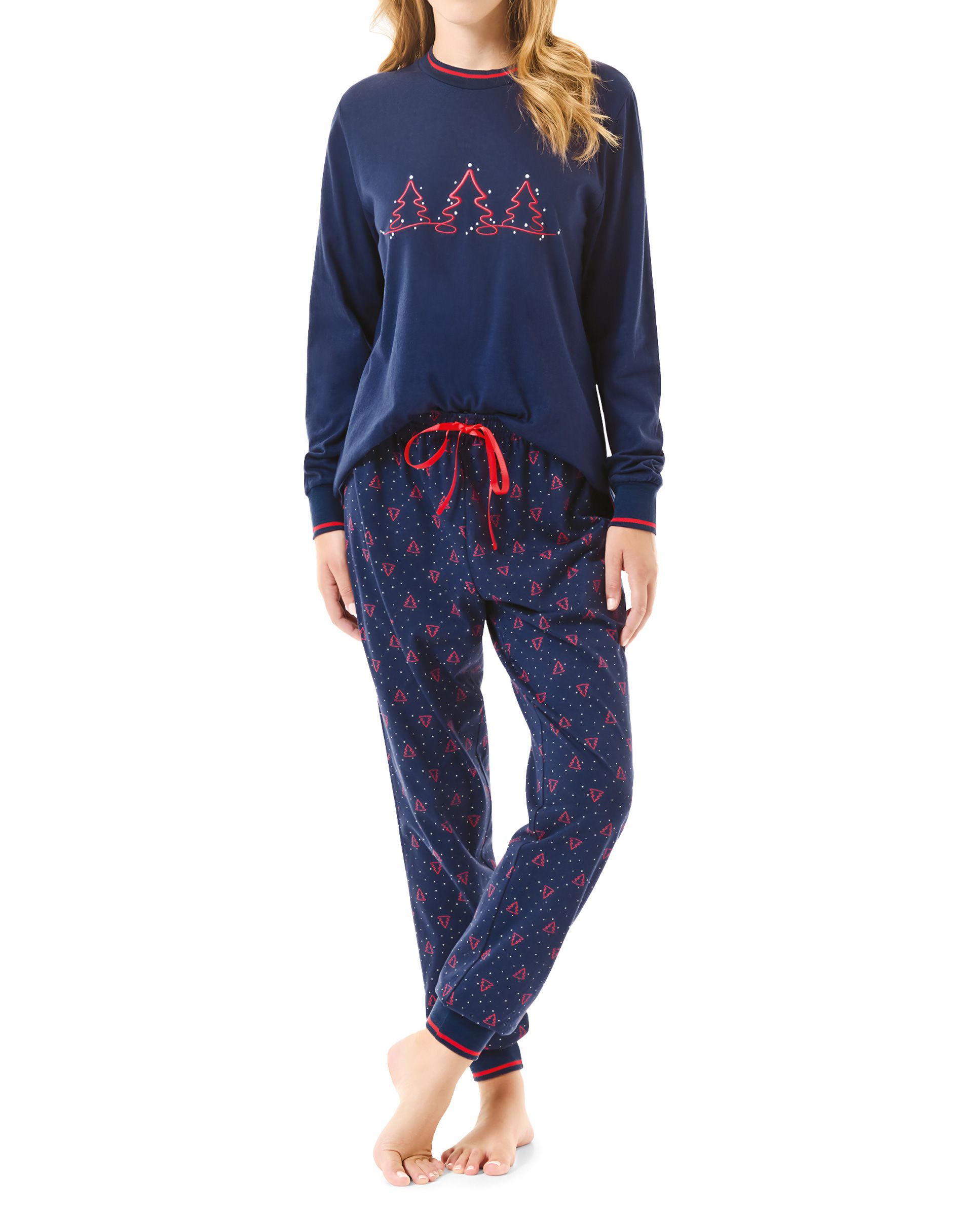 Women's long-sleeved pyjamas with closed collar and cuffs in blue with Christmas motifs and red details.