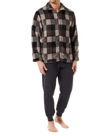 Man in short checked flannel coat with zip fastening