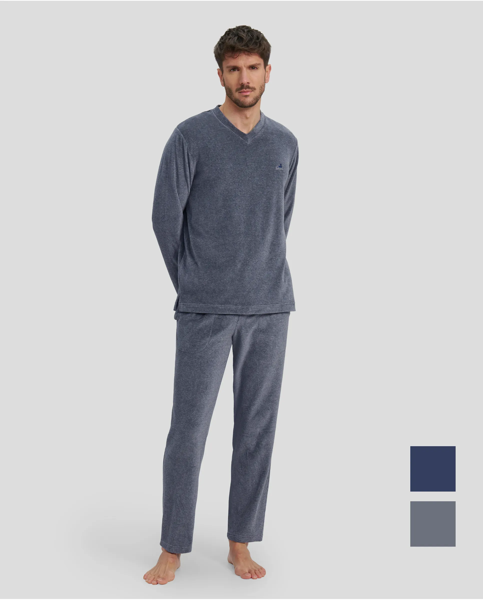 Men's long sleeved men's pyjamas in grey plain velour with long sleeves with pockets