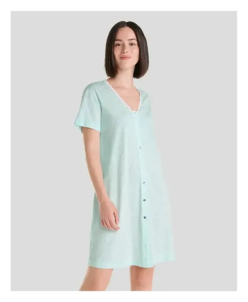 Short light green summer nightdress open with buttons, short sleeves and V-neckline, silver details.