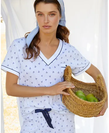 Women's summer pyjama shorts with short sleeves and shorts with V-neck and summery navy anchor print