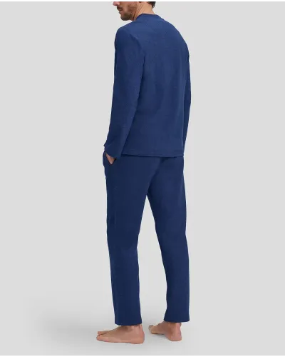 Hombre con pijama de invierno largo  con cuello pico