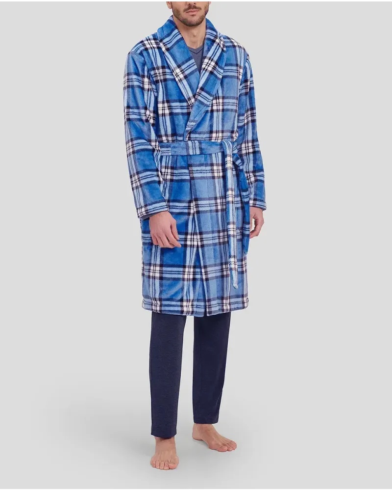 Man in a long, cross checkered winter dressing gown with pockets