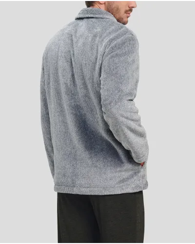 Man in grey short winter coat with zip and pockets