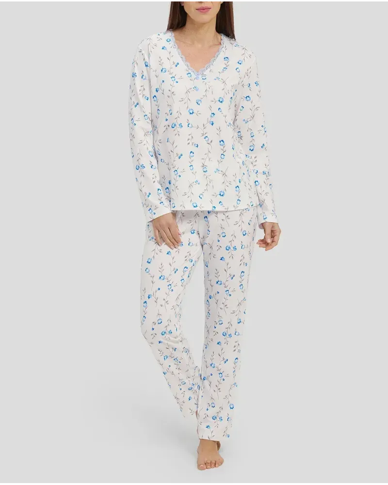 Women's long-sleeved winter pyjamas with light blue floral print and V-neck with lace trimming