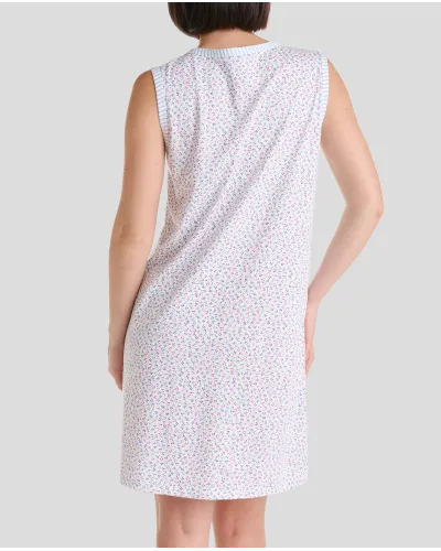 Women's short sleeveless floral print nightdress for a cool and comfortable summer