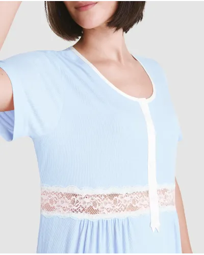 Camisola de verano canalé celeste con puntilla y manga corta