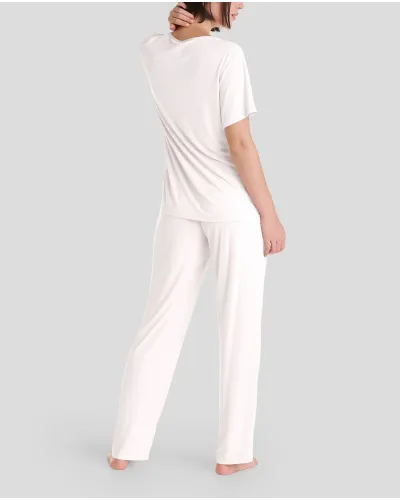 Women's lingerie pyjamas with short sleeves in ivory ribbed fabric, round neck with satin and buttons and lace at the waist.
