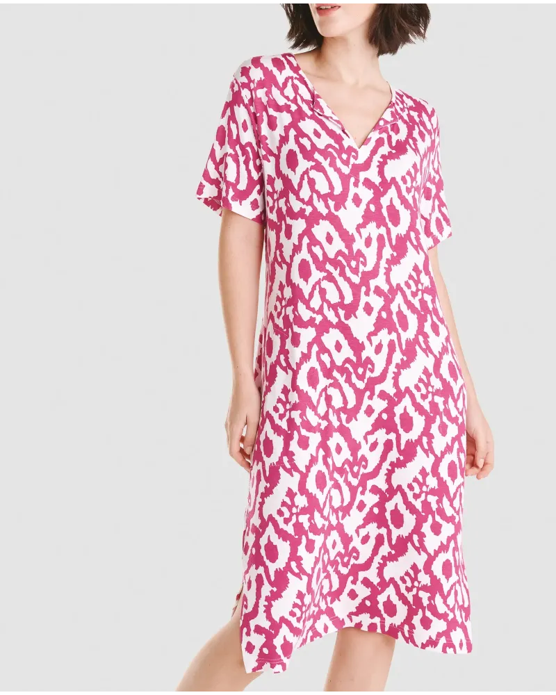 Women's short swimsuit in fuchsia printed viscose with open neckline