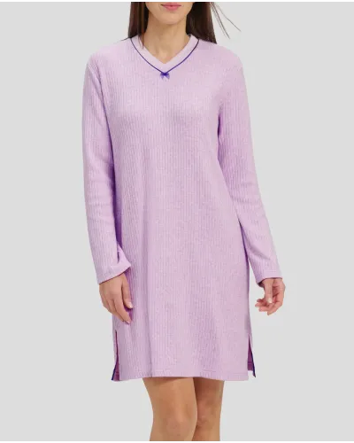 Woman in mauve long-sleeved winter nightdress with V-neck V-neck