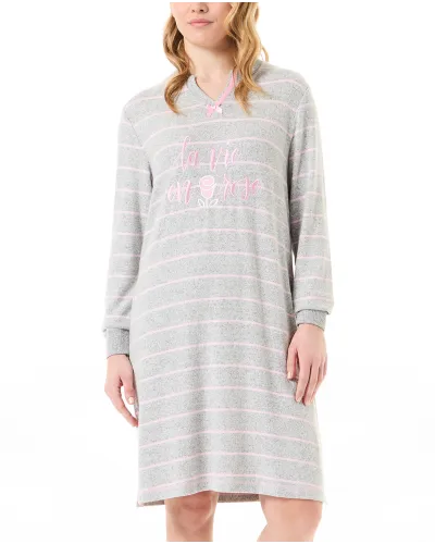 Woman with long sleeve nightgown vigore pink stripes and embroidery