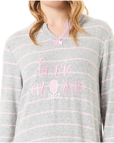 Woman with long sleeve nightgown vigore pink stripes and embroidery