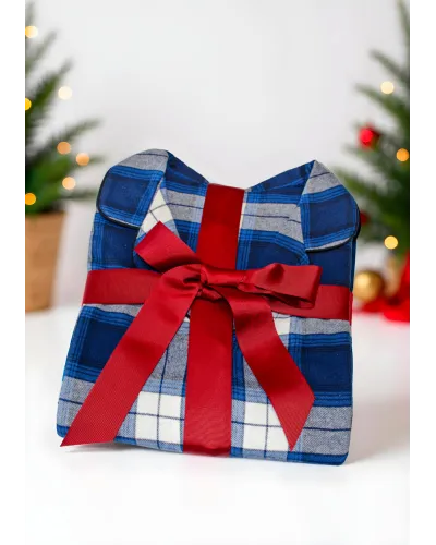 Women's blue checked shirt pyjamas, front design with buttons and patch pockets.