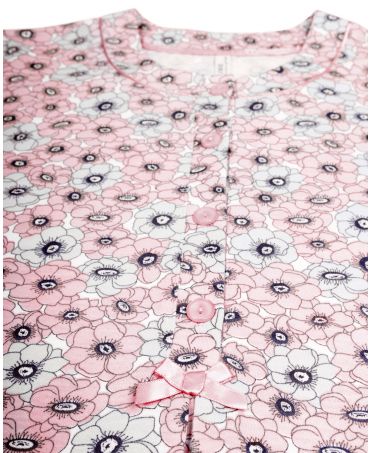 Detalle camisón corto manga larga flores rosas