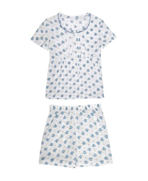Women's short pyjamas with floral print, short sleeves with trimming and back patches.