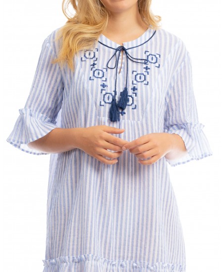 Embroidered details on the neckline of this short striped dress
