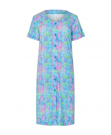 Summer dress with short sleeves ideal for the beach. Open with buttons and animal print