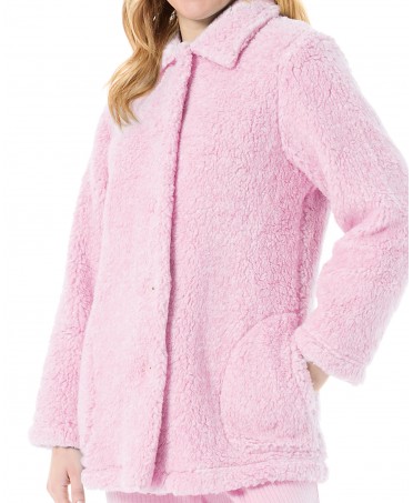 Detail of the pink buttoned sheepskin coat for women with side pockets